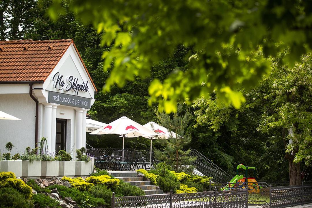 Penzion Na Sklepich Chrudim Exteriör bild